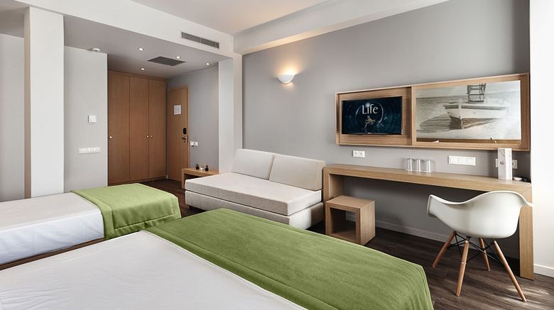 <b>Kriti Hotel Room</b>. Images powered by <a href="https://www.leonardoworldwide.com/" title="Leonardo Worldwide" target="_blank">Leonardo</a>.