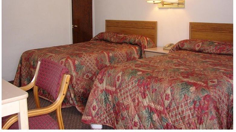<b>Red Carpet Inn & Suites Room</b>. Images powered by <a href="https://www.leonardoworldwide.com/" title="Leonardo Worldwide" target="_blank">Leonardo</a>.