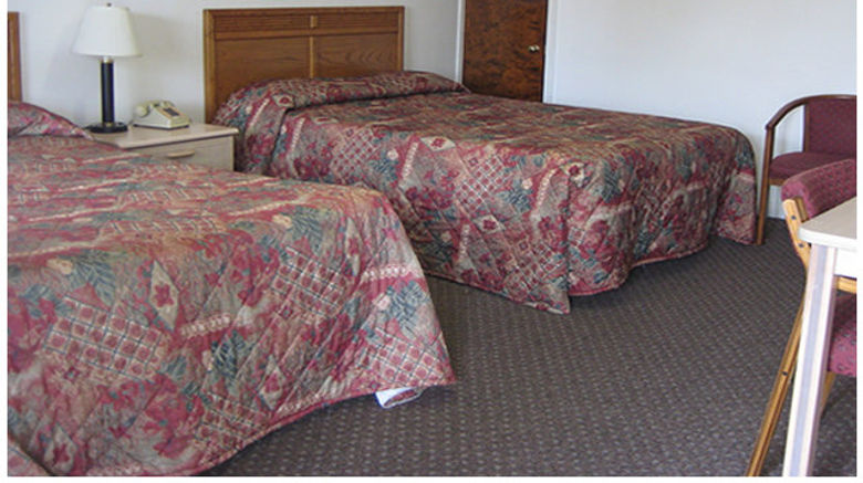 <b>Red Carpet Inn & Suites Room</b>. Images powered by <a href="https://www.leonardoworldwide.com/" title="Leonardo Worldwide" target="_blank">Leonardo</a>.
