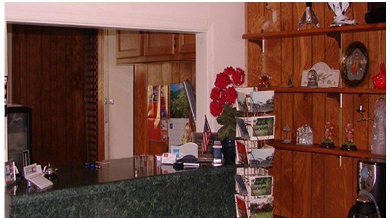 <b>Red Carpet Inn & Suites Lobby</b>. Images powered by <a href="https://www.leonardoworldwide.com/" title="Leonardo Worldwide" target="_blank">Leonardo</a>.