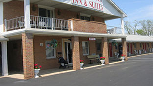 Red Carpet Inn & Suites