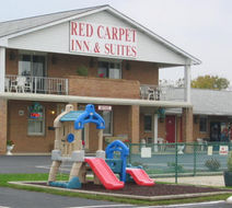 Red Carpet Inn & Suites Exterior