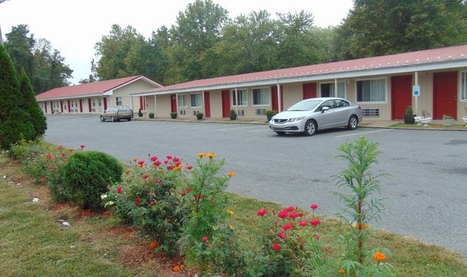Red Carpet Inn Duncannon Exterior