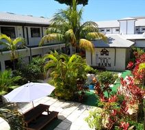 Red Carpet Inn Exterior