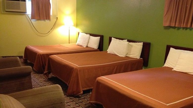 <b>Red Carpet Inn Room</b>. Images powered by <a href="https://www.leonardoworldwide.com/" title="Leonardo Worldwide" target="_blank">Leonardo</a>.