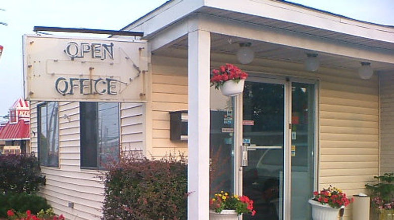 <b>Red Carpet Inn Exterior</b>. Images powered by <a href="https://www.leonardoworldwide.com/" title="Leonardo Worldwide" target="_blank">Leonardo</a>.