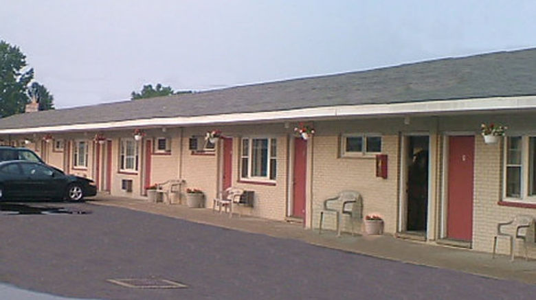 <b>Red Carpet Inn Exterior</b>. Images powered by <a href="https://www.leonardoworldwide.com/" title="Leonardo Worldwide" target="_blank">Leonardo</a>.