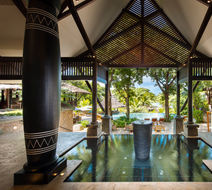 Constance Lemuria, Seychelles Lobby