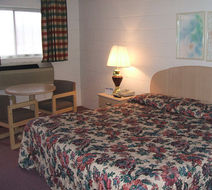 Red Carpet Inn Room