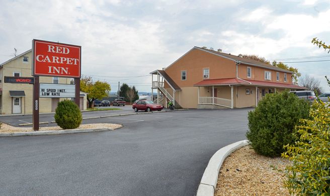 Red Carpet Inn Exterior
