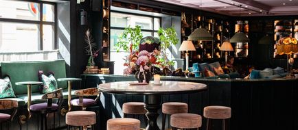 MJ's Hotel Lobby