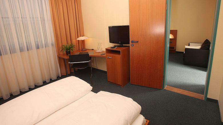 <b>Transmar Travel Hotel Room</b>. Images powered by <a href="https://www.leonardoworldwide.com/" title="Leonardo Worldwide" target="_blank">Leonardo</a>.