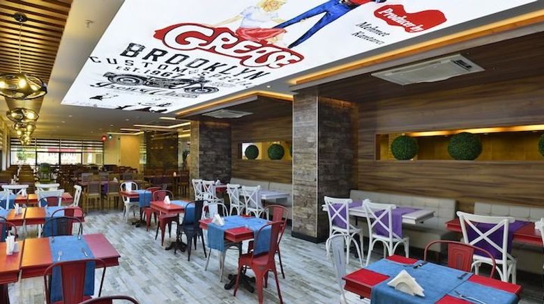 <b>White City Beach Hotel Restaurant</b>. Images powered by <a href="https://www.leonardoworldwide.com/" title="Leonardo Worldwide" target="_blank">Leonardo</a>.