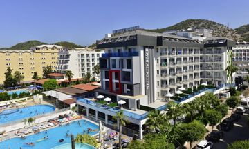 White City Beach Hotel