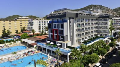 White City Beach Hotel