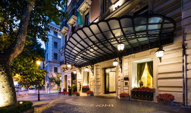 Baglioni Hotel Regina Exterior