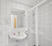 Astoria Hotell Room