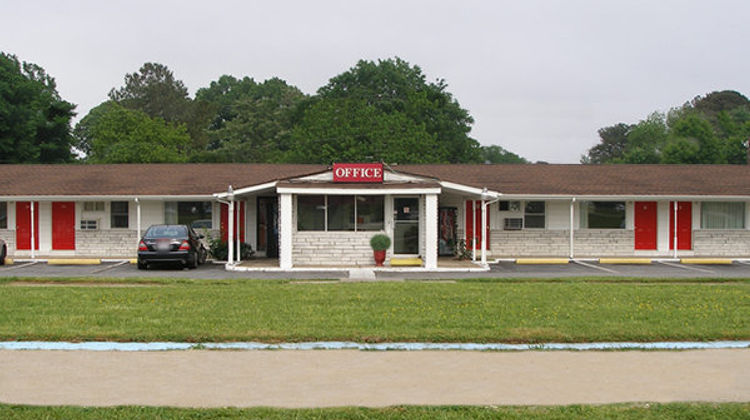Red Carpet Inn Virginia Beach Exterior