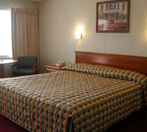 Red Carpet Inn Virginia Beach Room