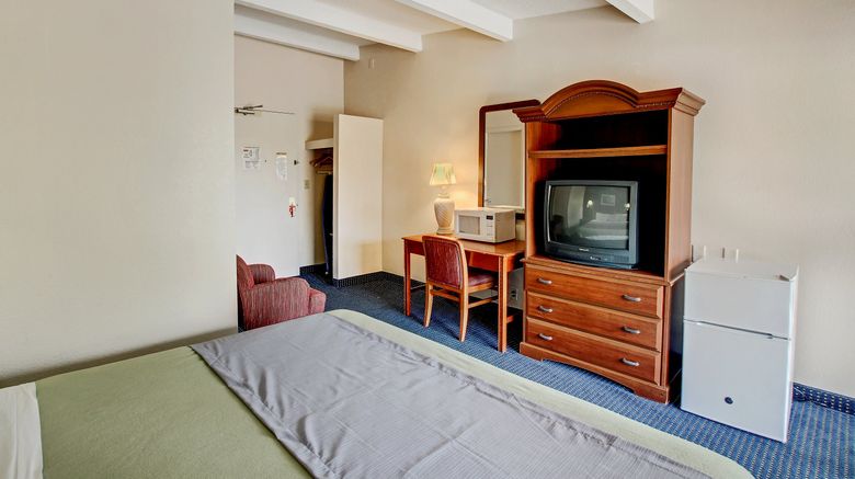 <b>Red Carpet Inn Whippany Room</b>. Images powered by <a href="https://www.leonardoworldwide.com/" title="Leonardo Worldwide" target="_blank">Leonardo</a>.