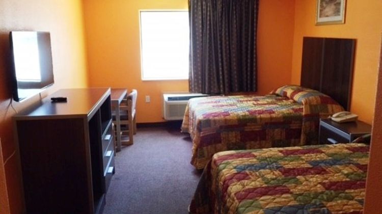 Scottish Inn & Suites, Houston Room