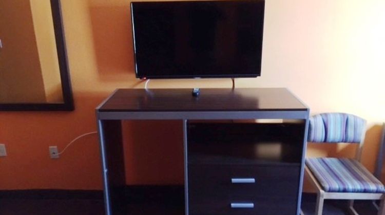 Scottish Inn & Suites, Houston Room