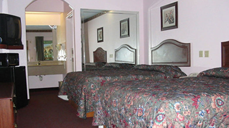 <b>Scottish Inns & Suites Room</b>. Images powered by <a href="https://www.leonardoworldwide.com/" title="Leonardo Worldwide" target="_blank">Leonardo</a>.