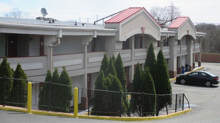 Red Carpet Inn Brunswick Exterior