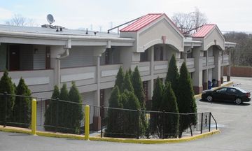 Red Carpet Inn Brunswick