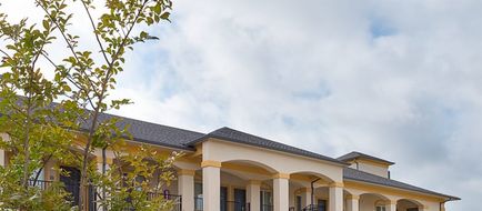 Scottish Inns & Suites Exterior