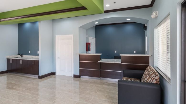 <b>Scottish Inns & Suites Lobby</b>. Images powered by <a href="https://www.leonardoworldwide.com/" title="Leonardo Worldwide" target="_blank">Leonardo</a>.