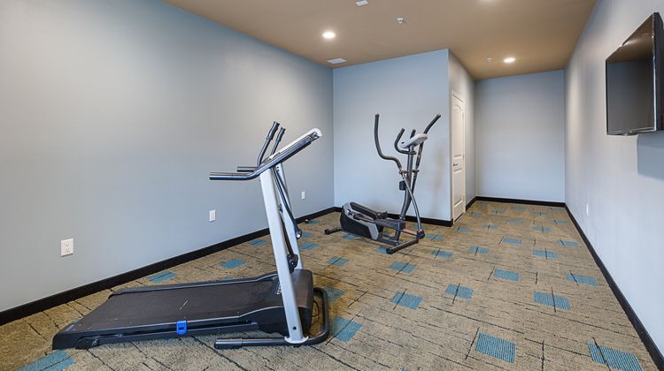 Scottish Inns & Suites Crosby Health Club