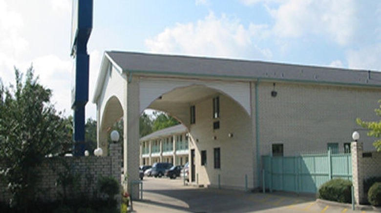 Scottish Inn Exterior. Images powered by <a href="https://www.leonardoworldwide.com" target="_blank" rel="noopener">Leonardo</a>.