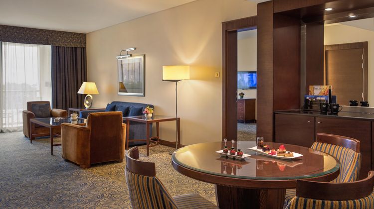 Al Ain Rotana Hotel Suite