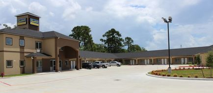 Scottish Inns & Suites Highway146 Exterior