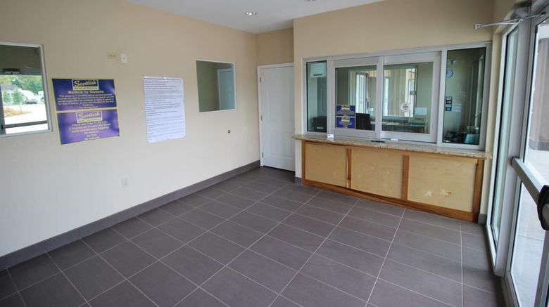 <b>Scottish Inns & Suites Highway146 Lobby</b>. Images powered by <a href="https://www.leonardoworldwide.com/" title="Leonardo Worldwide" target="_blank">Leonardo</a>.