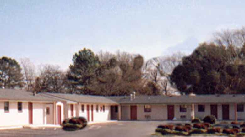Scottish Inn Exterior. Images powered by <a href="https://www.leonardoworldwide.com" target="_blank" rel="noopener">Leonardo</a>.