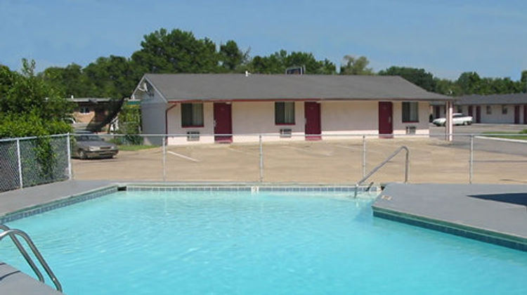 Scottish Inn Pool