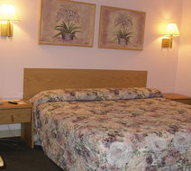 Scottish Inn Room