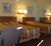 Scottish Inn Room
