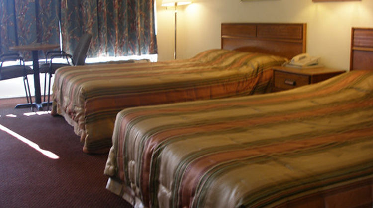 Scottish Inn Room