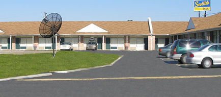 Scottish Inn Exterior