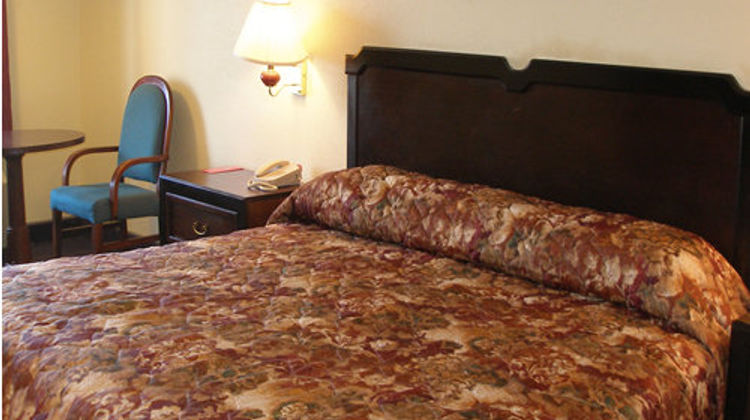 Scottish Inn Room