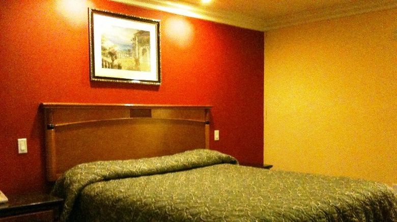 <b>Scottish Inns Maywood/Commerce Room</b>. Images powered by <a href="https://www.leonardoworldwide.com/" title="Leonardo Worldwide" target="_blank">Leonardo</a>.