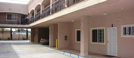 Scottish Inns Maywood/Commerce Exterior