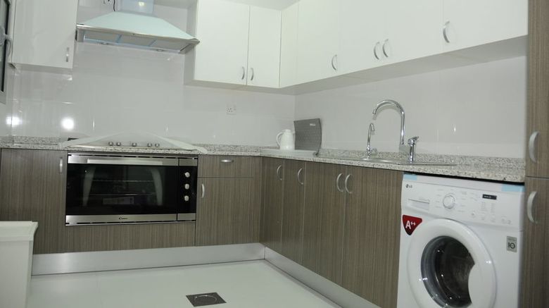 <b>TOP Al Muhanna Plaza Luxury Apartments Room</b>. Images powered by <a href="https://www.leonardoworldwide.com/" title="Leonardo Worldwide" target="_blank">Leonardo</a>.