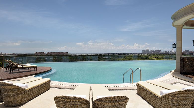 <b>The Langham, Haikou Pool</b>. Images powered by <a href="https://www.leonardoworldwide.com/" title="Leonardo Worldwide" target="_blank">Leonardo</a>.