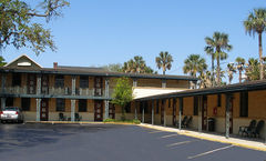 Castillo Inn