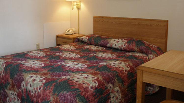 Castillo Inn Room