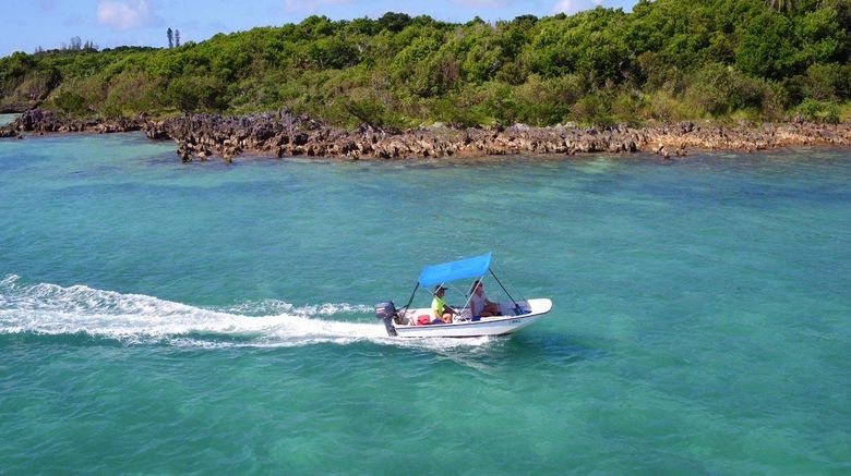<b>Grotto Bay Beach Resort Recreation</b>. Images powered by <a href="https://www.leonardoworldwide.com/" title="Leonardo Worldwide" target="_blank">Leonardo</a>.